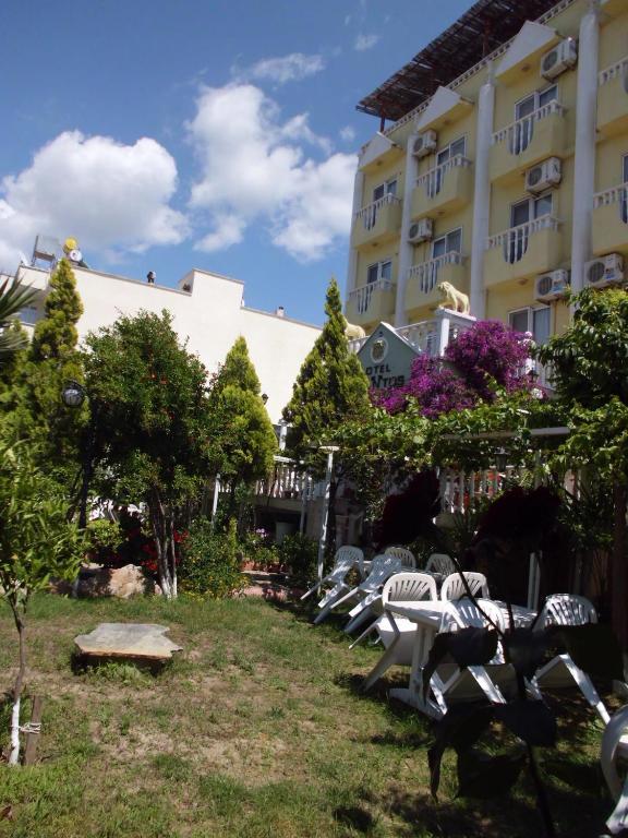 Hotel Ksantos ดีดิม ภายนอก รูปภาพ